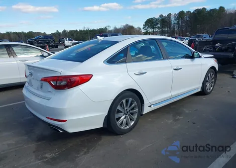 2015 Hyundai Sonata Sport z USA, uszkodzony, nr VIN 5NPE34AF3FH130888
